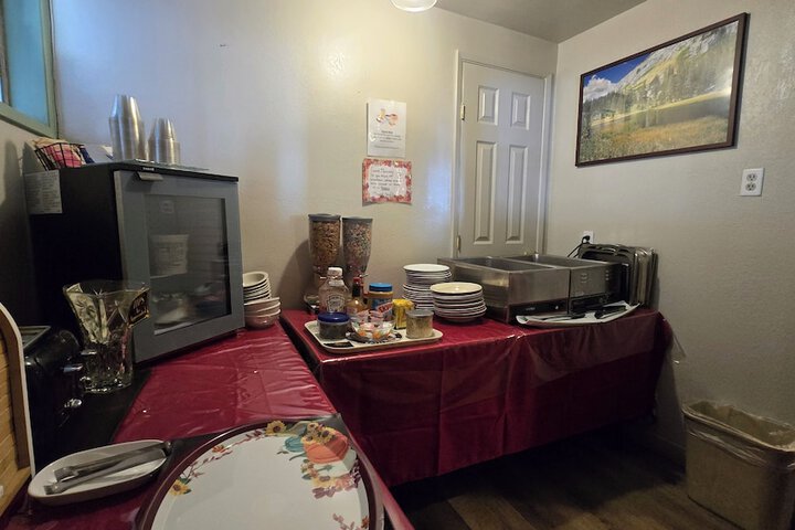 Dining 100 of 126