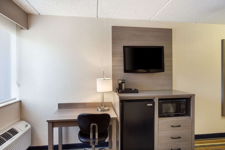 Room 20 of 31