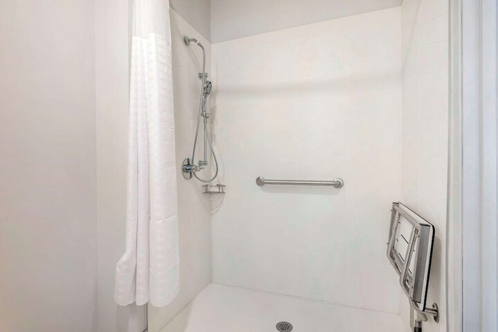 Comfort Inn Kendallville East
