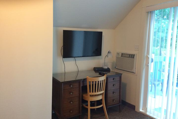 Room 9 of 41