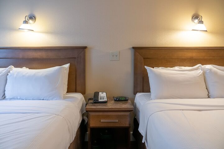 Room 40 of 65