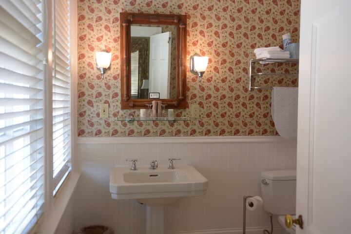 Room 79 of 151