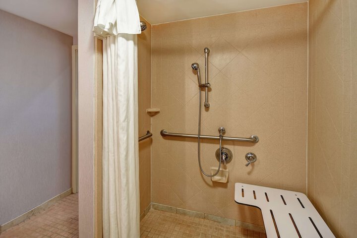 Room 47 of 73