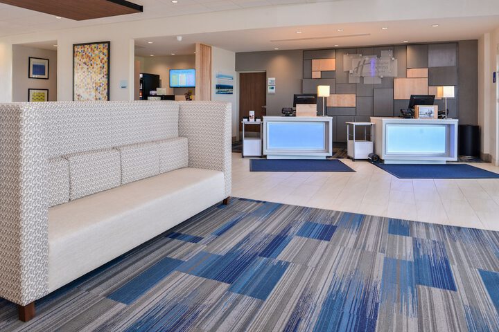 Hotel 6 of 103