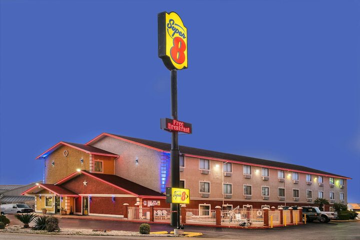 Hotel 2 of 28
