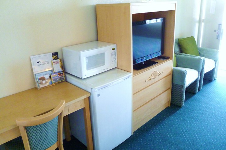 Room 18 of 37