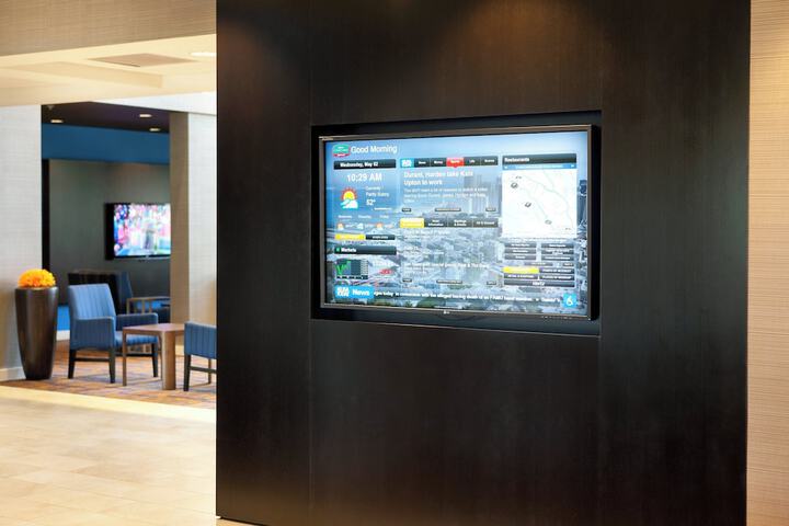 Courtyard by Marriott Oakland Airport