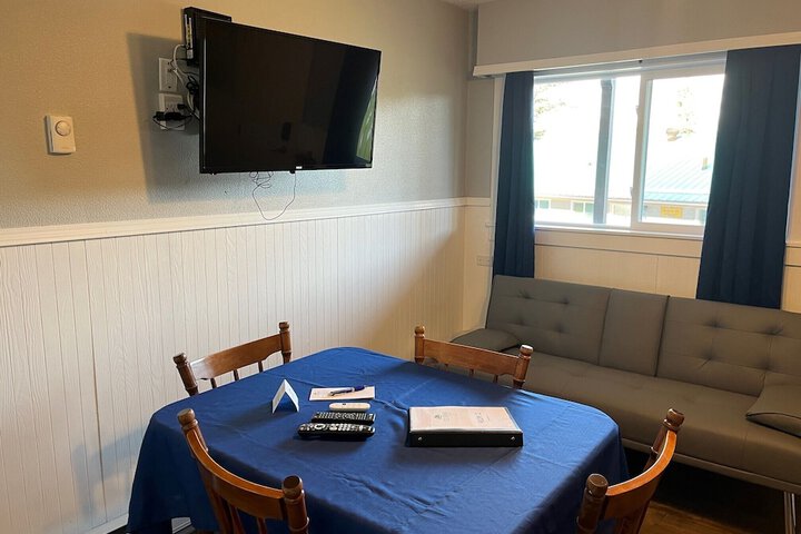 Room 60 of 86