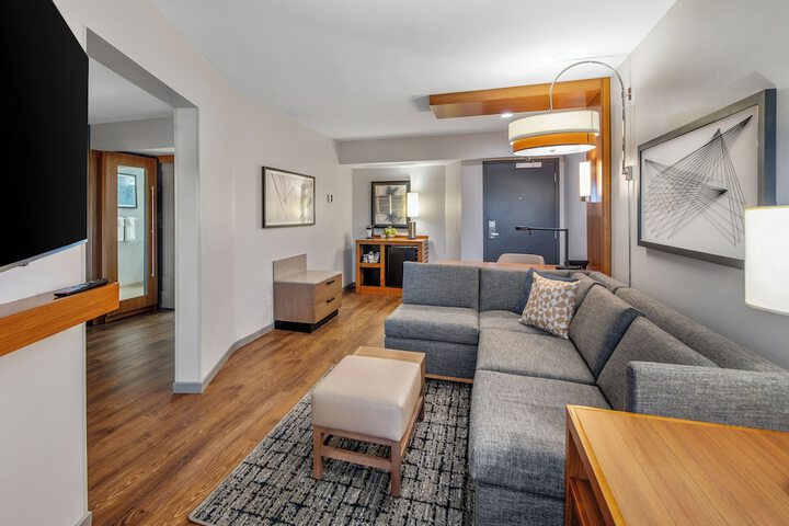 Hyatt Place Phoenix / Chandler-Fashion Center