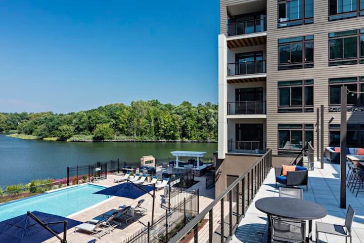 Kings Point Lux Suites