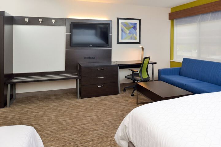 Room 30 of 52