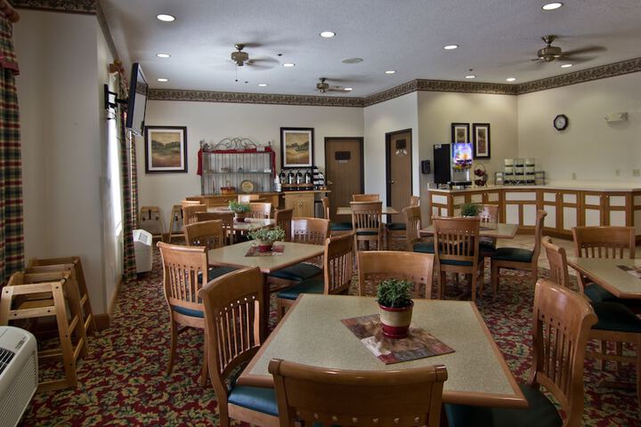 Coshocton Village Inn and Suites
