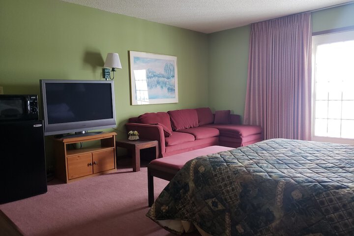 Room 11 of 80
