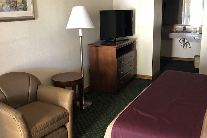 Room 37 of 47
