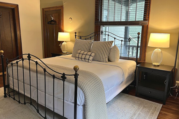 Room 46 of 57