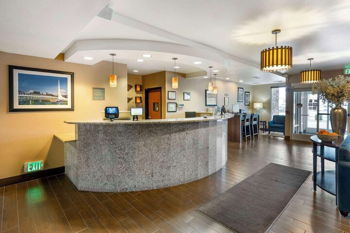 Hotel Interior 12 of 37
