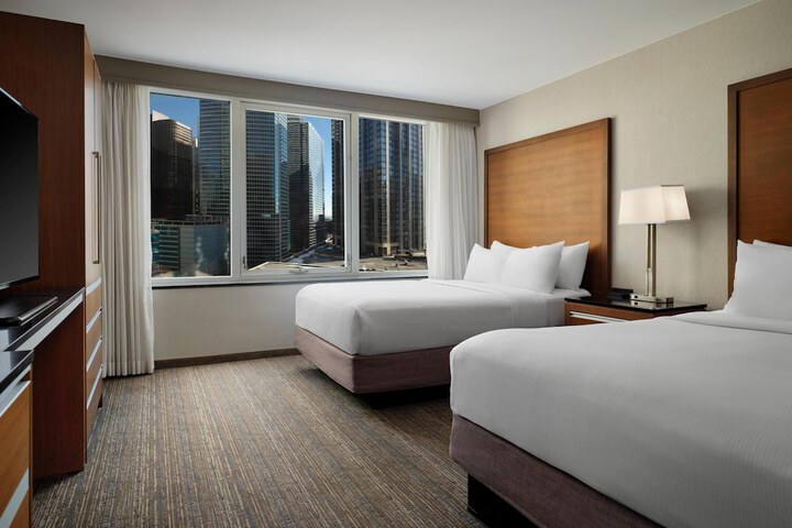 Embassy Suites by Hilton Chicago Downtown Magnificent Mile