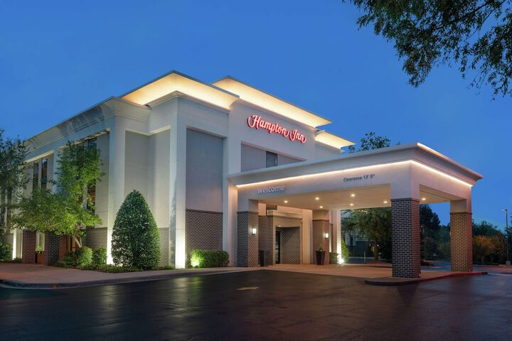 Hampton Inn Madison Huntsville Airport