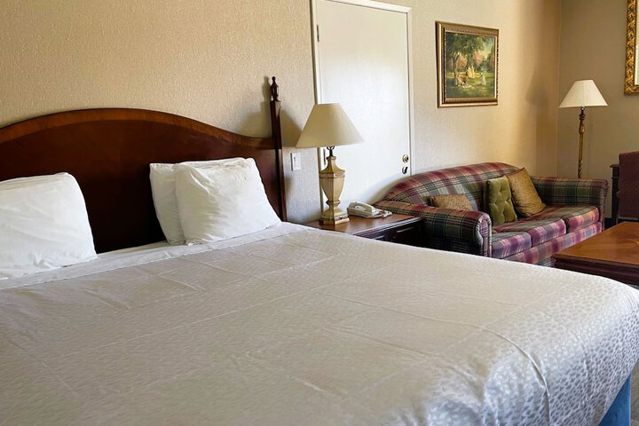 Room 48 of 124