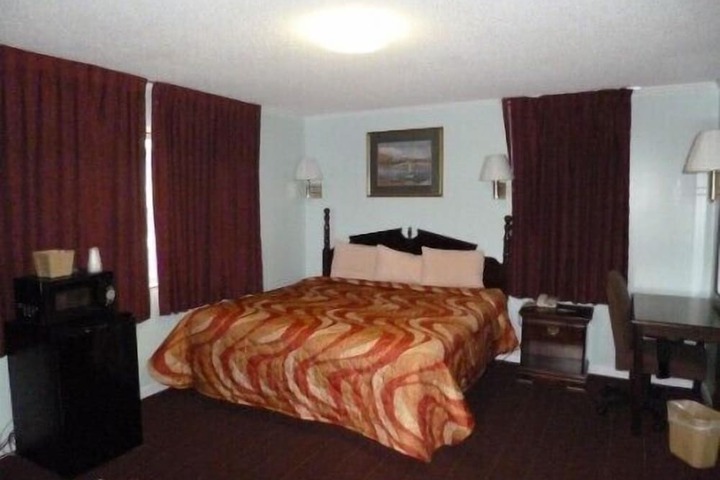 Room 28 of 41