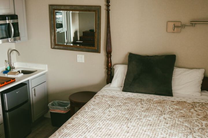 Room 22 of 124