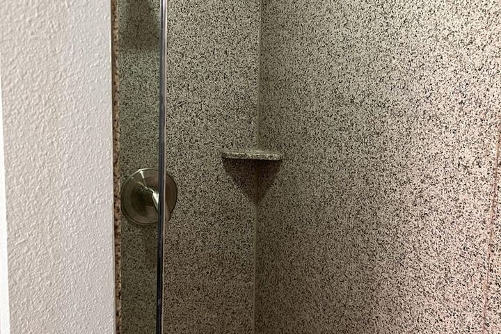 Room 8 of 48