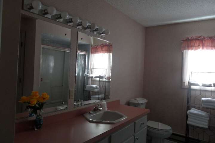 Pinebrook Motel