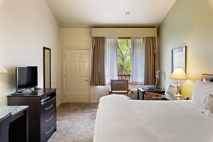 Room 86 of 165