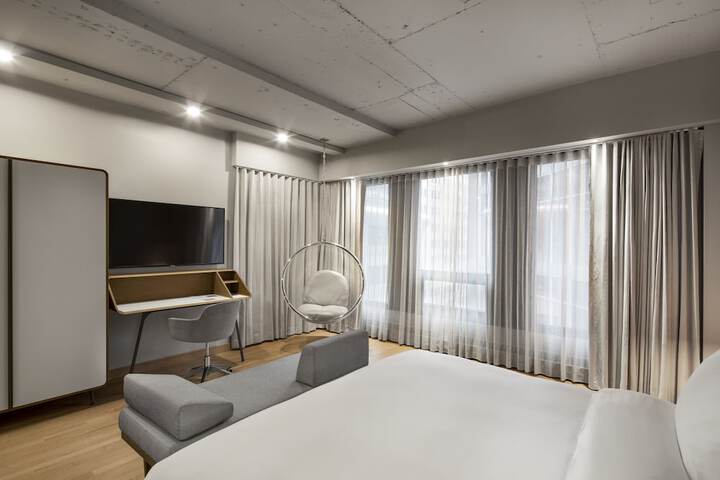 Room 12 of 58