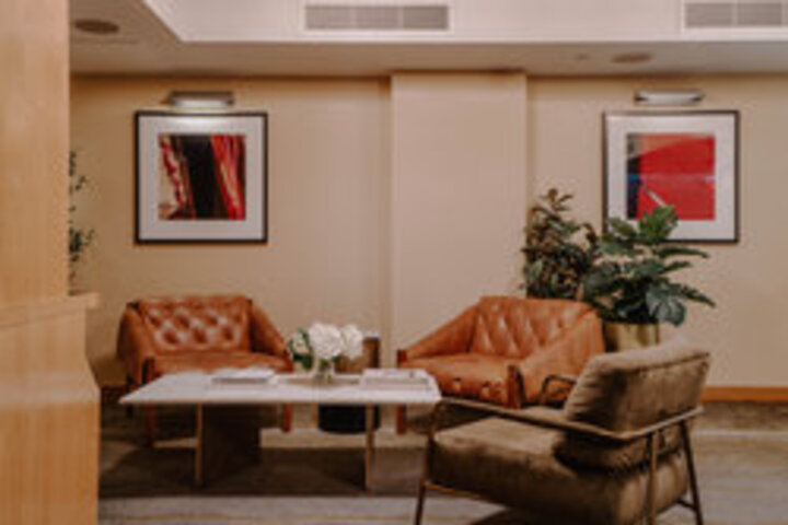 Lounge 96 of 125
