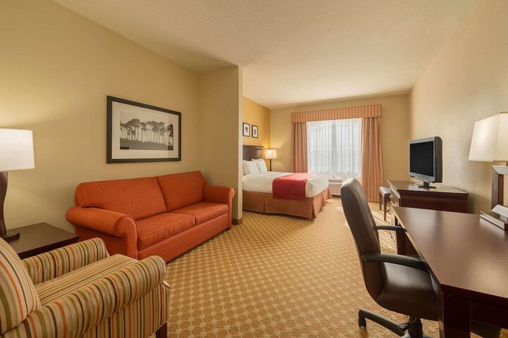 Room 33 of 57