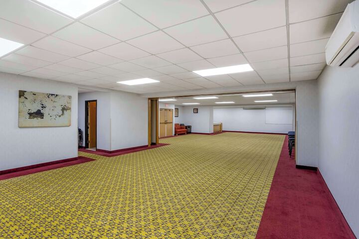 Room 18 of 35