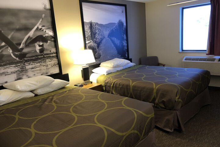 Room 30 of 35