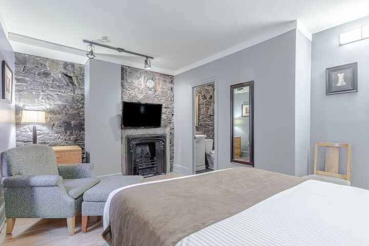 Room 18 of 26