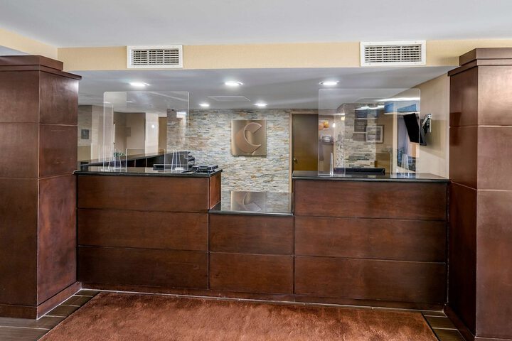 Hotel Interior 11 of 42
