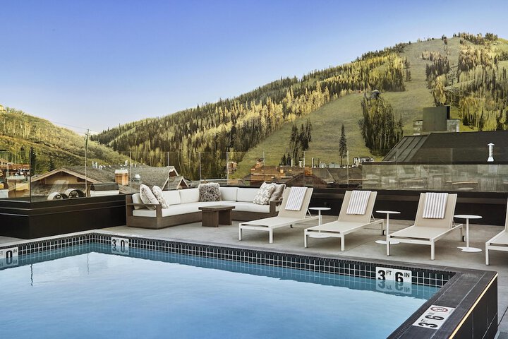 Goldener Hirsch Auberge Collection