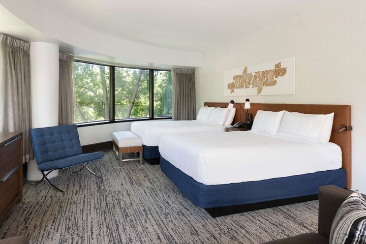 Hilton Fairfax