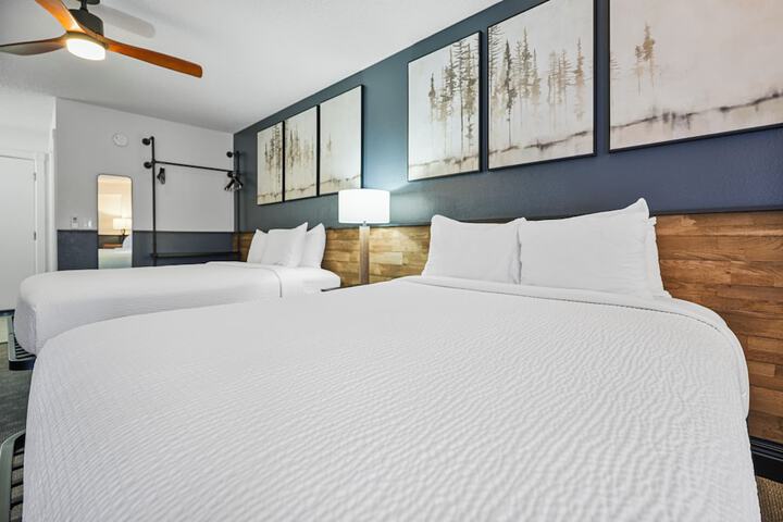 Tremont Lodge & Resort