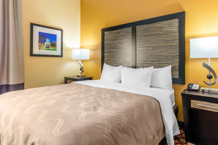 Room 15 of 35