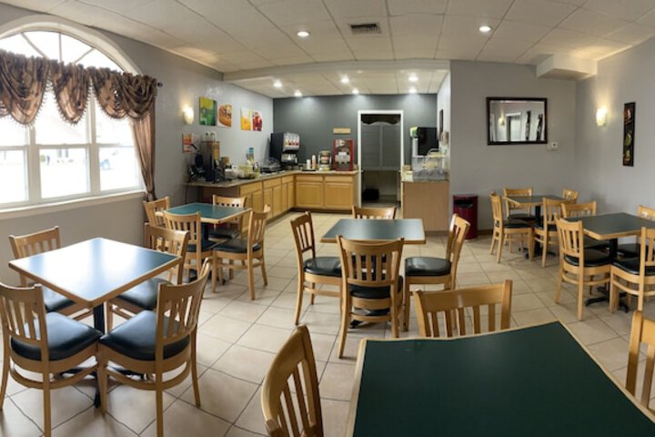 Quality Inn Mauston I-90