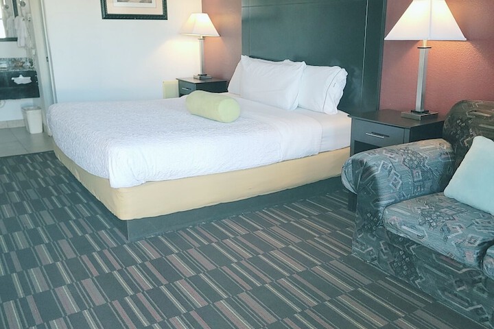 Room 21 of 32