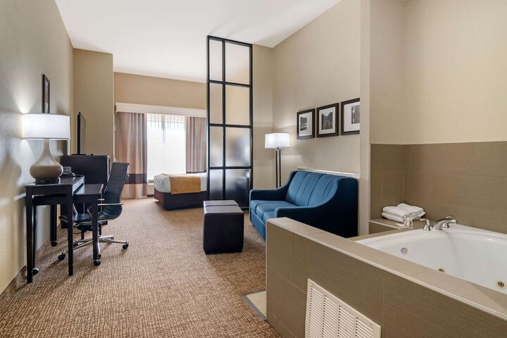 Room 11 of 43