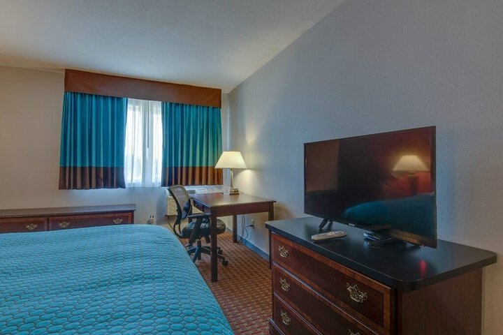 Room 22 of 34
