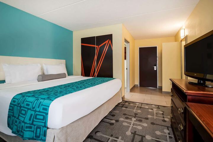 Room 14 of 23