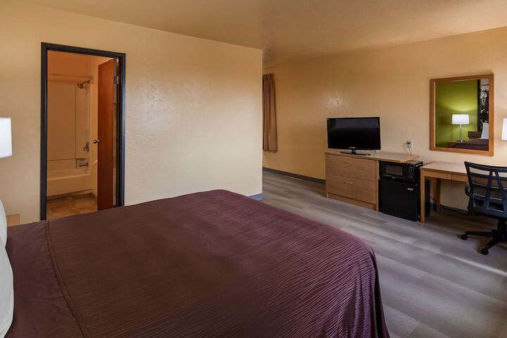 Room 25 of 35