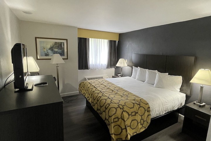 Room 20 of 36