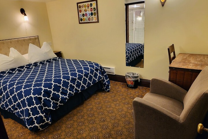 Room 31 of 44