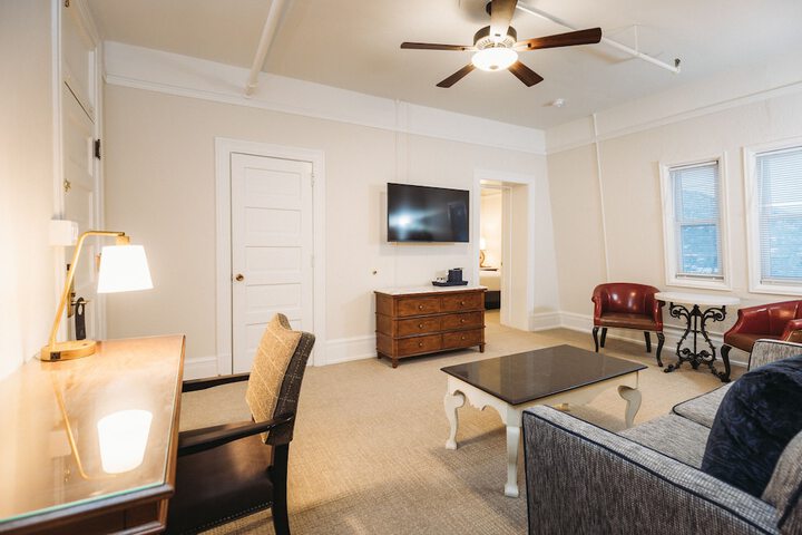 Room 34 of 129