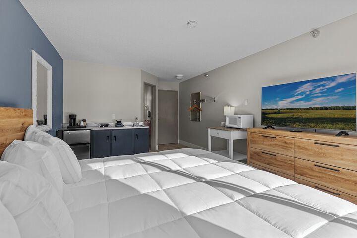 Nisswa Hotel and Suites