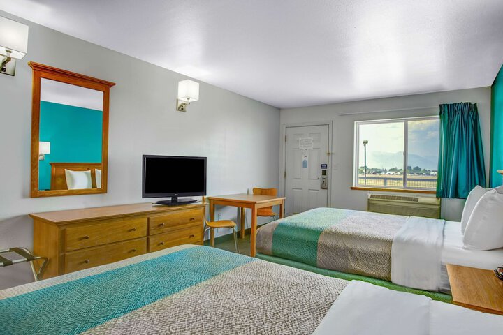 Motel 6 Baker City OR